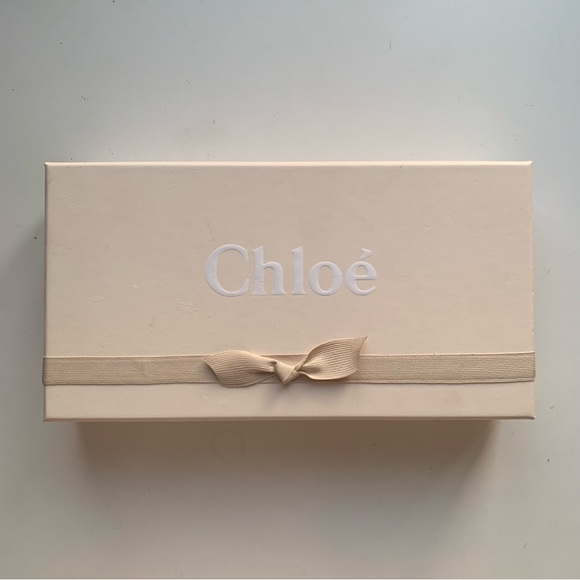 Chloe Letter Display Gift Box - Empty - EUC - Picture 1 of 16